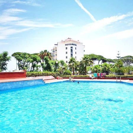 Renovado, Luminoso Y Confortable Loft Con Piscina La Pineda Bagian luar foto